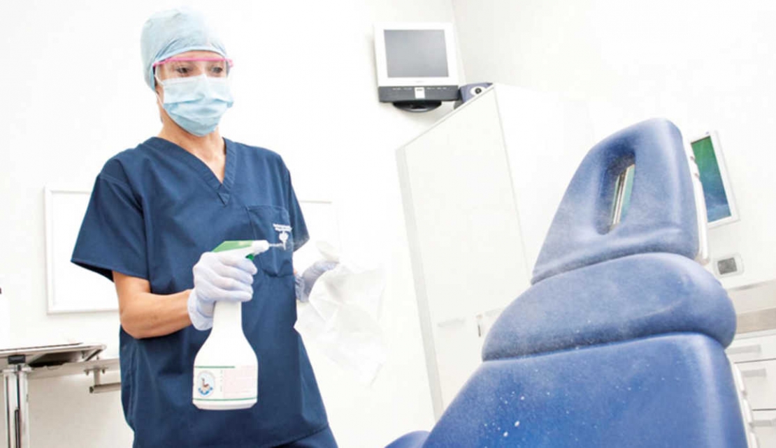 Aseptické vs. čisté operační pole v implantační chirurgii